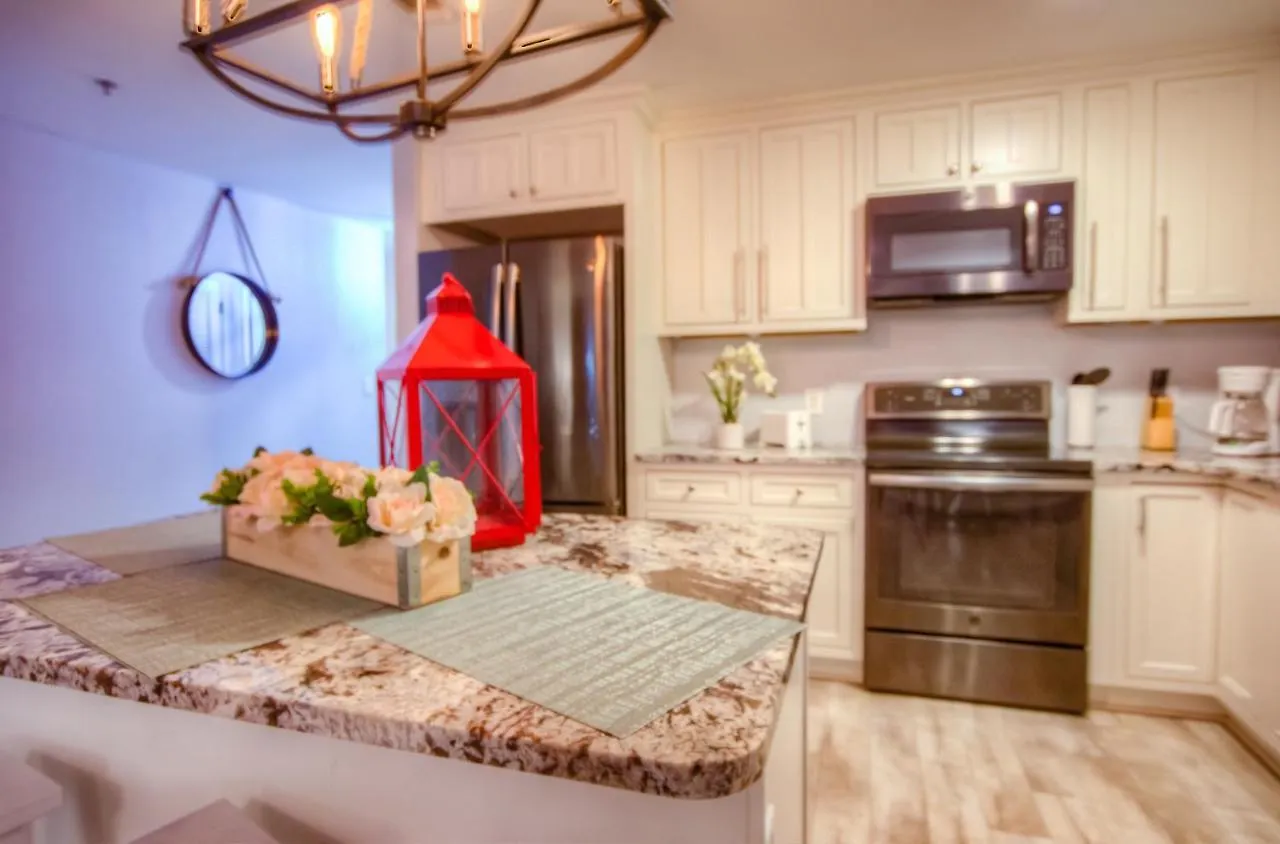Semesterbostad Brand New! Laketown Wharf 633! Amazing 3 Bd, Great Location, And Awesome Amenities! Panama City Beach