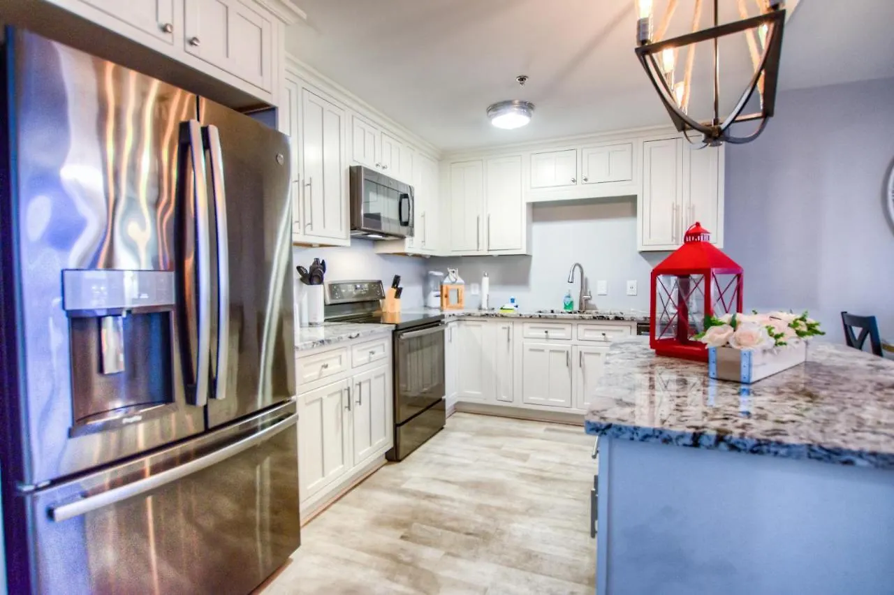 Semesterbostad Brand New! Laketown Wharf 633! Amazing 3 Bd, Great Location, And Awesome Amenities! Panama City Beach USA