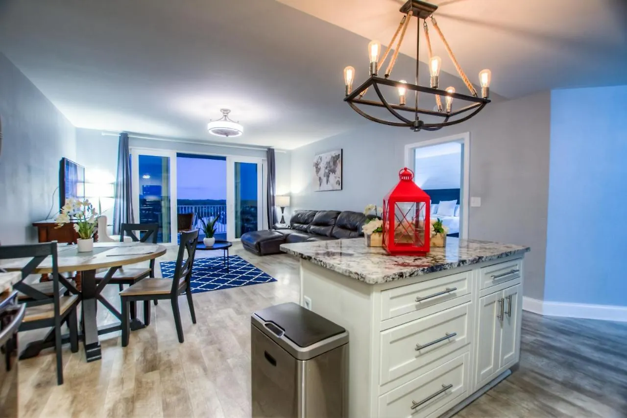 Semesterbostad Brand New! Laketown Wharf 633! Amazing 3 Bd, Great Location, And Awesome Amenities! Panama City Beach USA